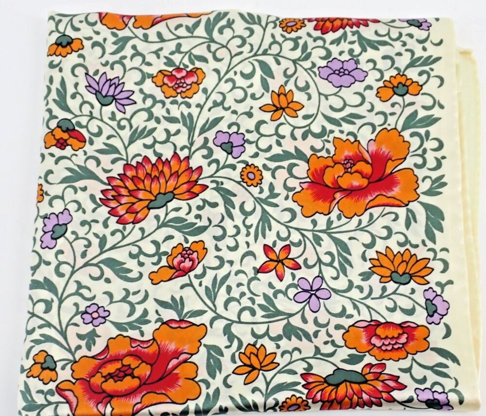 The Smithsonian Institute 100% Silk Floral Hand Rolled Scarf 1990 Vtg New in Box